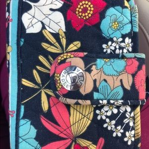 Vera Bradley wallet 💕